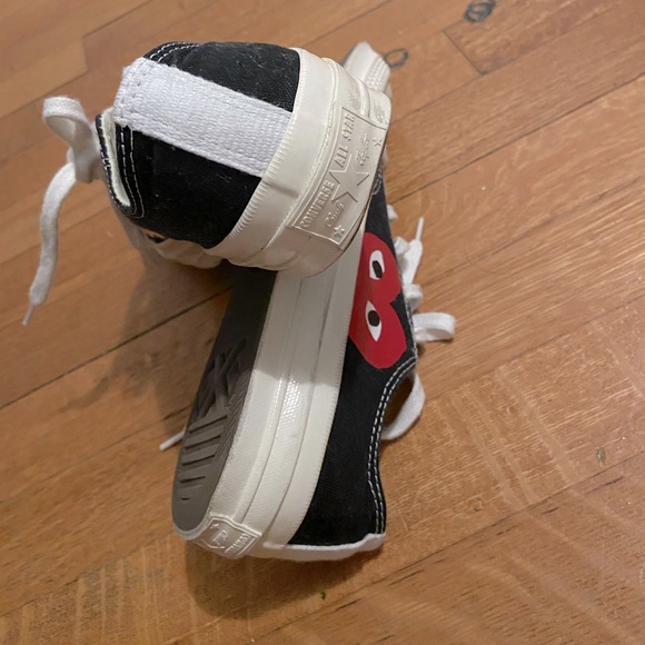Men’s 7 WO’s 9 converse All Star